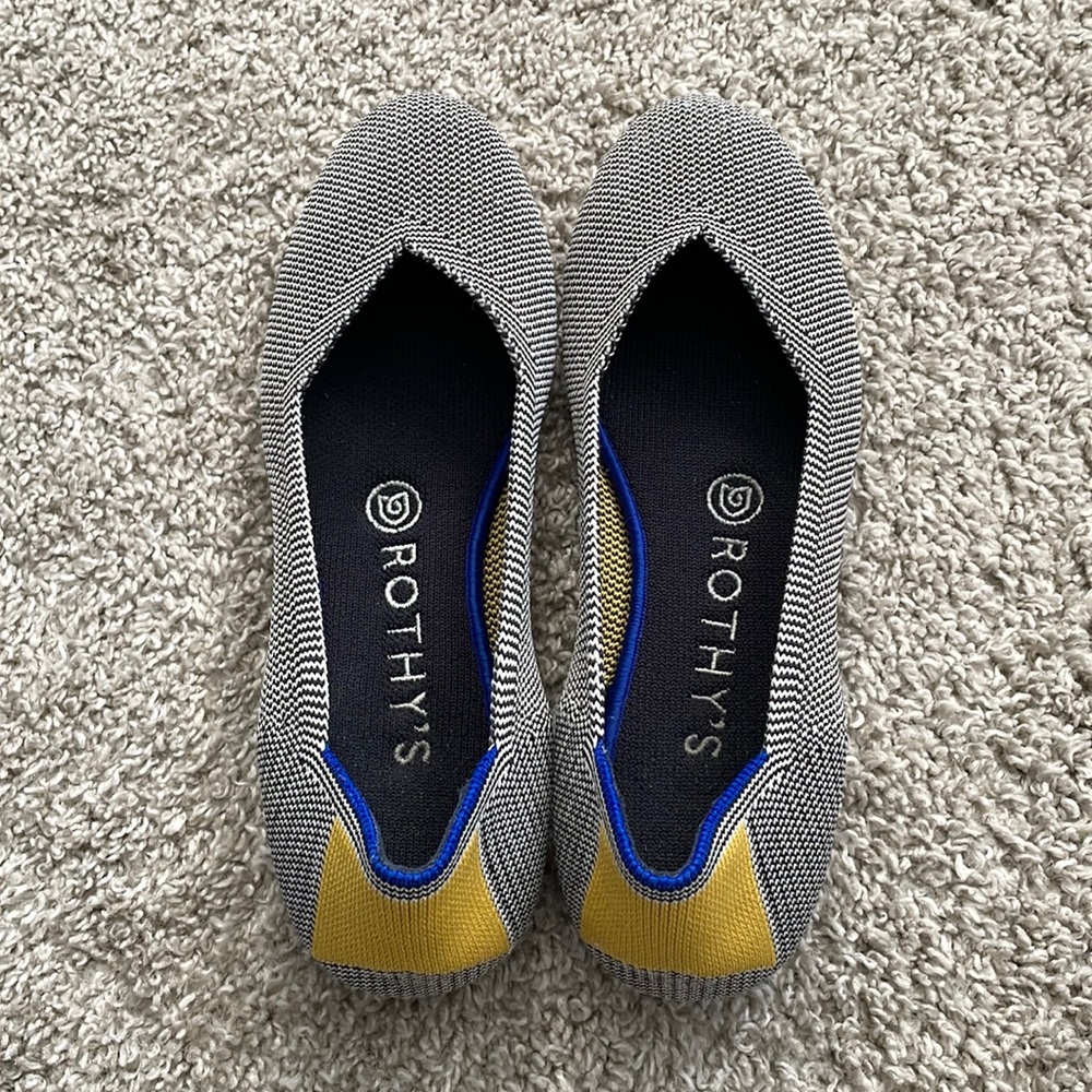Rothy’s grey speckled flat size 6.5